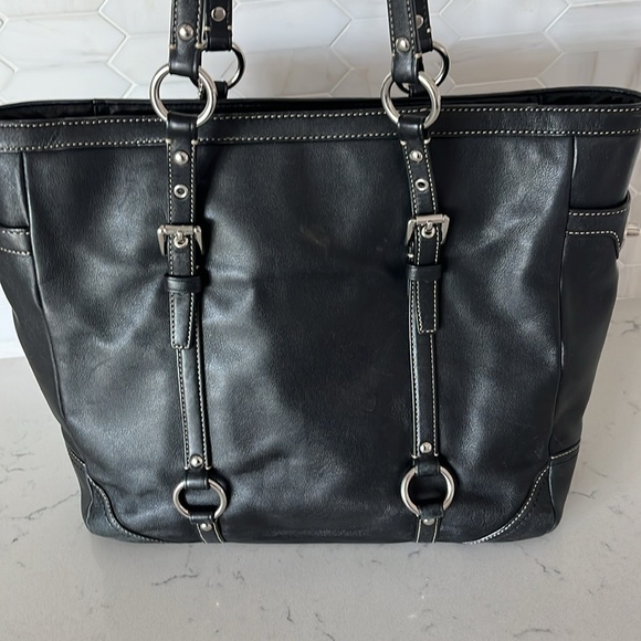 Coach multipurpose bag in good pre-love condition! - Picture 4 of 9